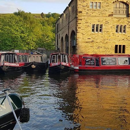 Bowie'S Abode Sowerby Bridge Eksteriør bilde